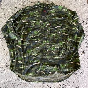 Levi’s Men’s Button Down Camo Shirt